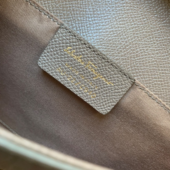 Ferragamo Vera Bow Crossbody in Saffiano - Picture 9 of 10